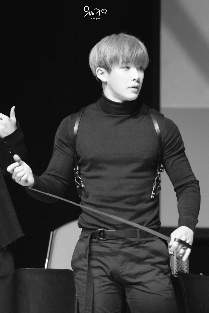 chswonho's tweet photo. @chsjunhee I guess sooo https://t.co/RCNfM6CVnj