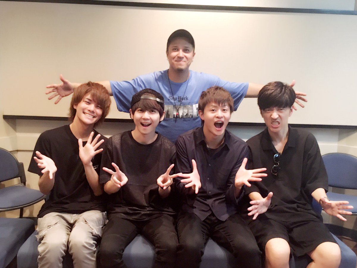 アニメ 遊 戯 王 公式 Pa Twitter 本日 10 17 遊 戯 王vrains Duel 5 発売 Turn51のオーディオコメンタリーも収録 キャストは 石毛翔弥 さん 藤木遊作 Playmaker 役 櫻井孝宏 さん Ai 役 梶裕貴 さん 穂村尊 Soulburner 役 八代拓