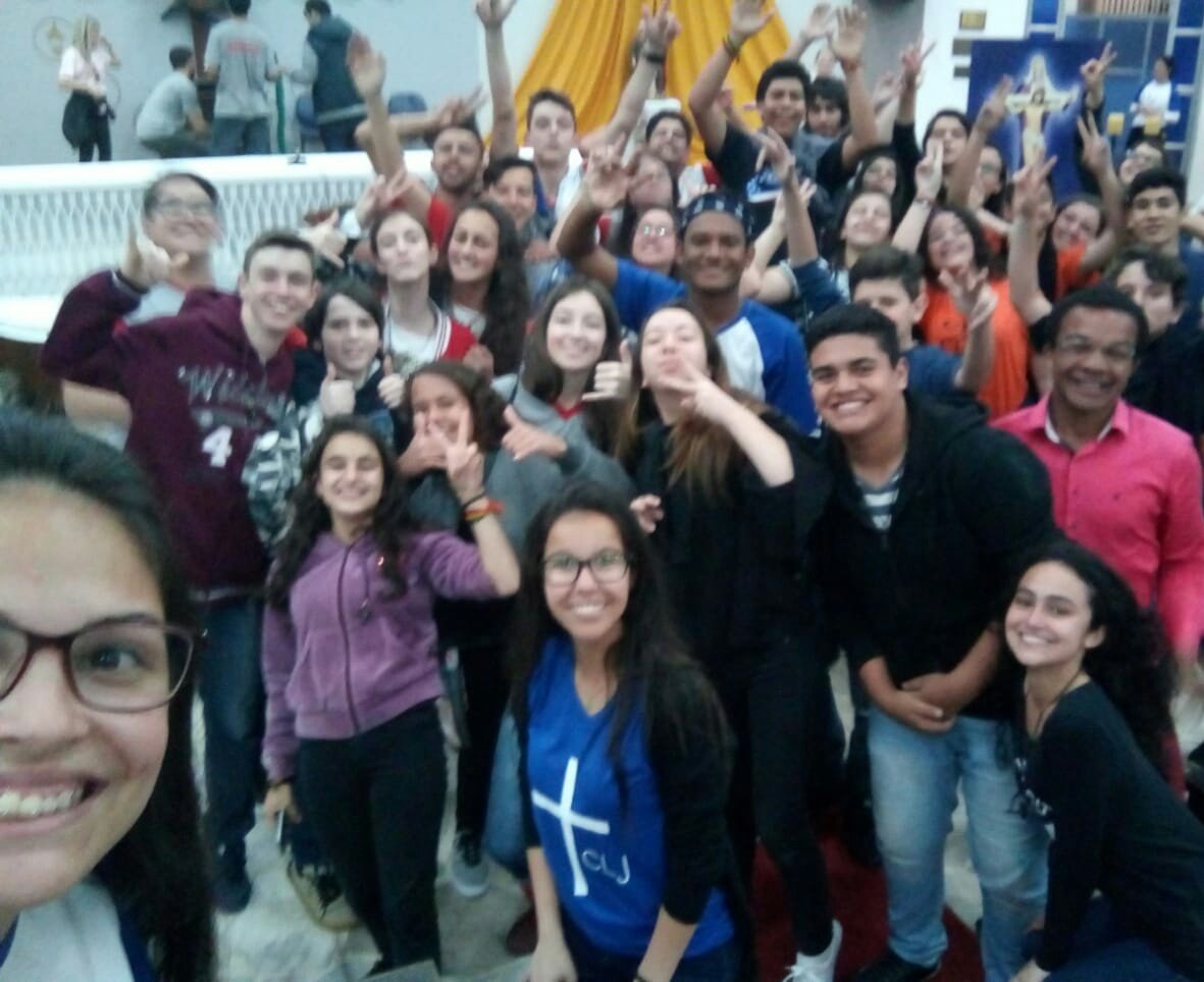 CLJsantana's tweet image. Missa de chegada 9° CLJ¹ ❤💙🧡💡🌎