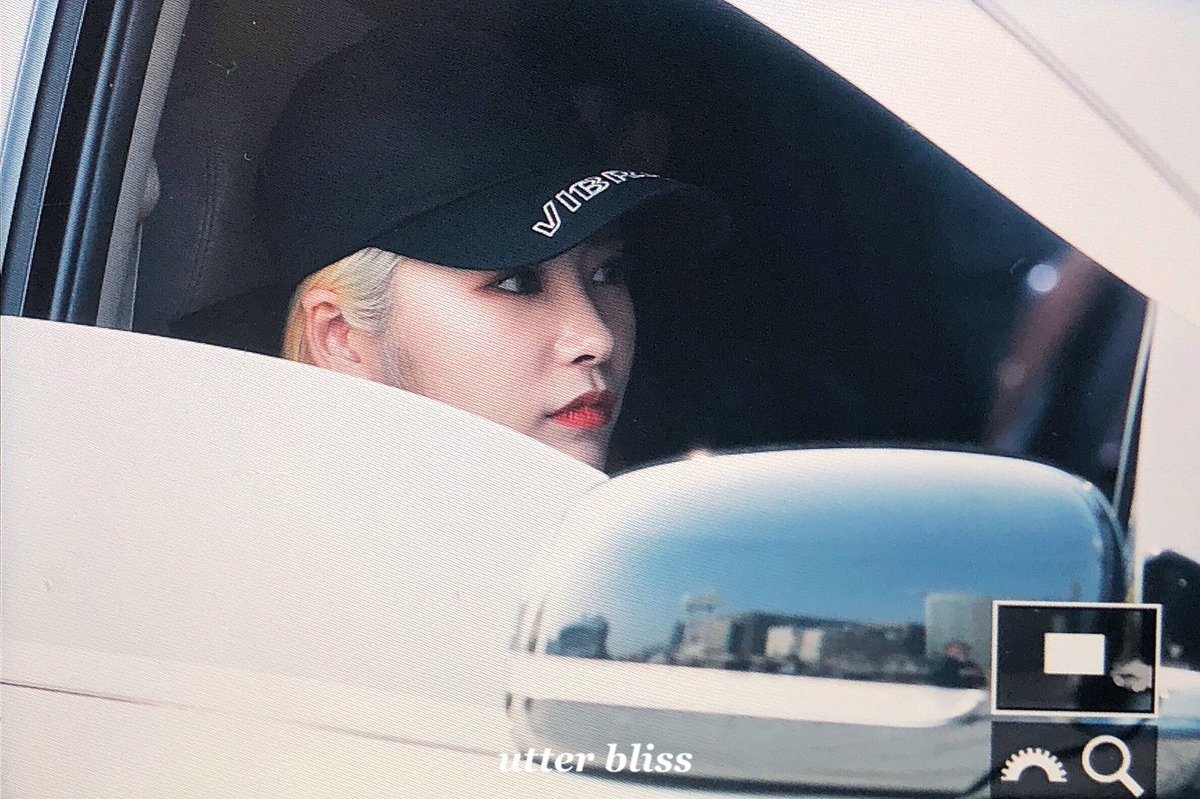 181016  덥다🔥🔥
#기희현 #다이아 #DIA <a href="/dia_official/">다이아 DIA</a>