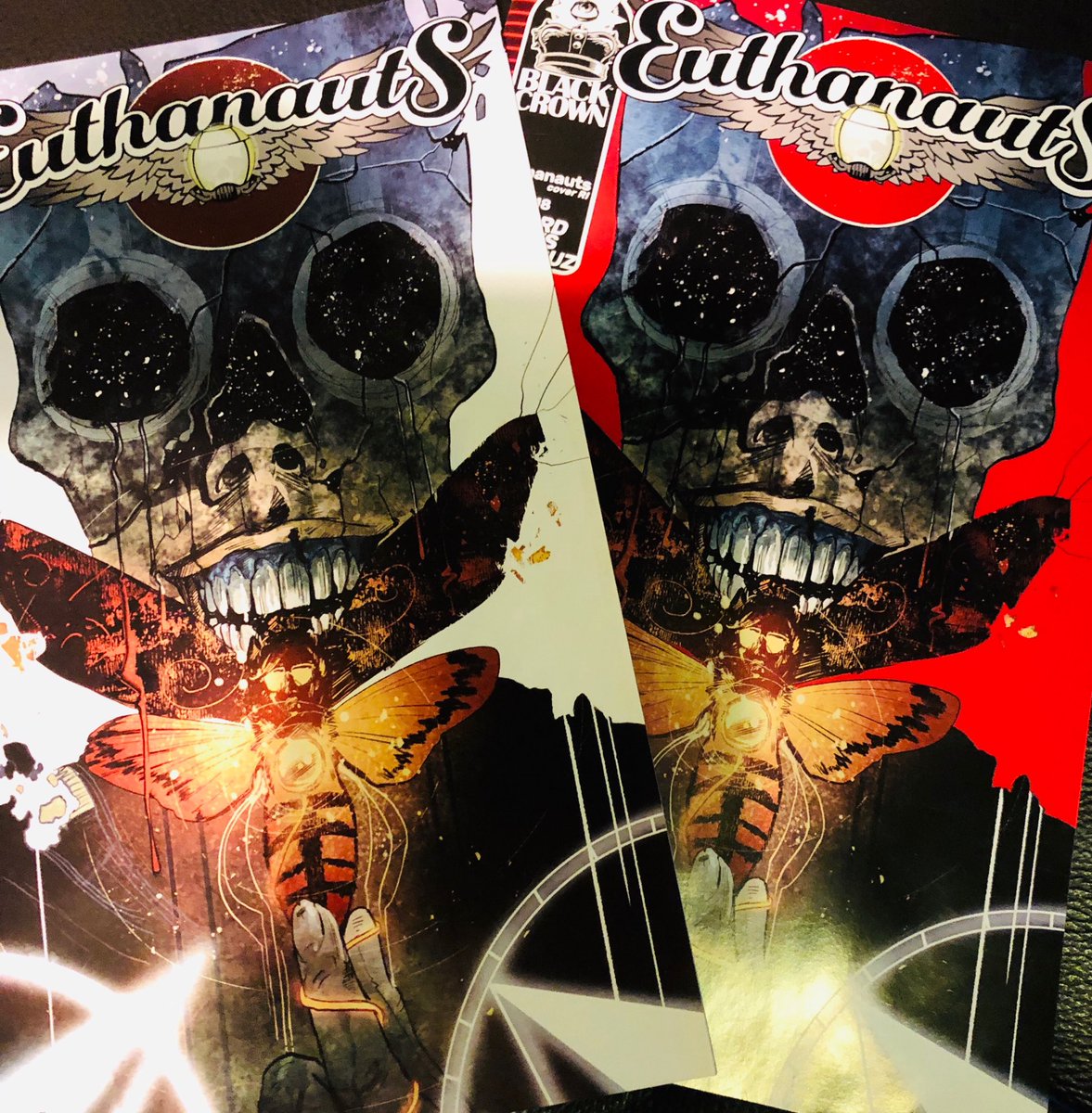 blackcrownhq's tweet photo. This @ArtofNickRobles kid has got some serious teeth! #firstcopies #EUTHANAUTS issue 4 cover A (L) and retailer incentive (R) written by @TiniHoward from @blackcrownhq #therulingclass https://t.co/g116pU30dd