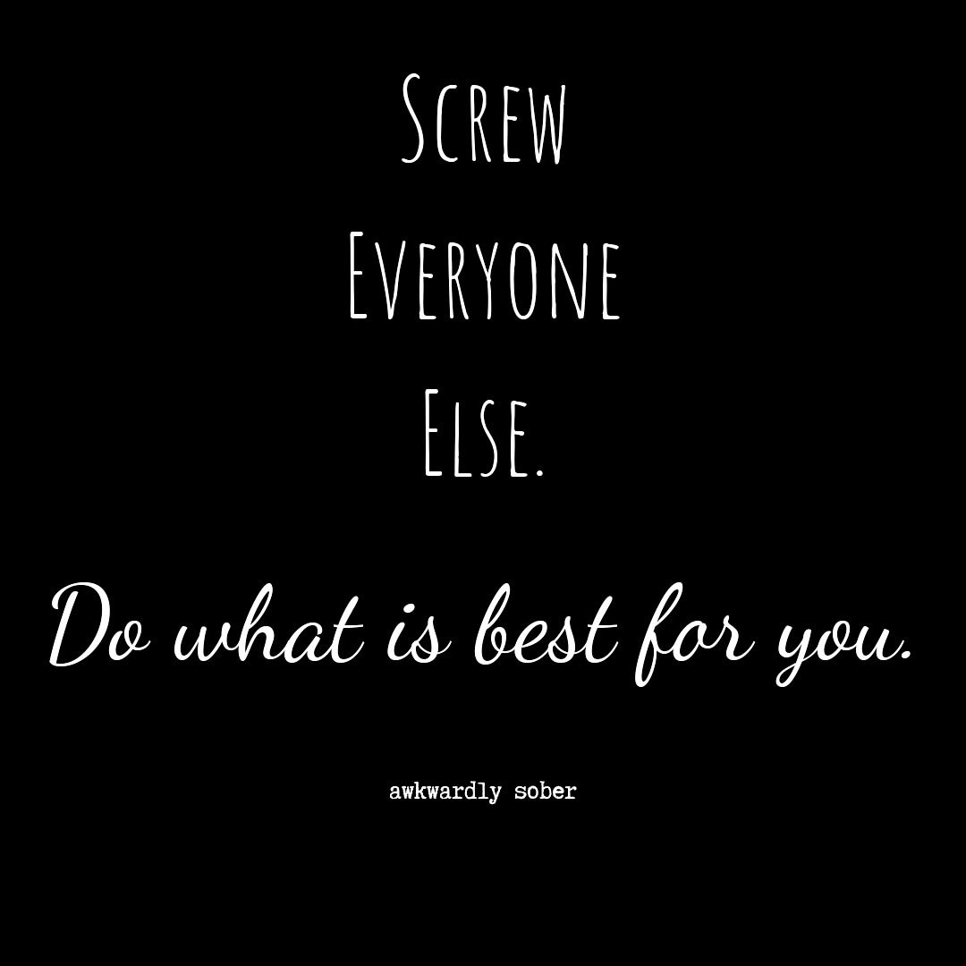 awkwardly_sober's tweet photo. 💁 Because your well being matters too. ❤️
#everyoneisentitledtotheiropinion #but #youropinionmatterstoo #dowhatisbestforyou #thosewholoveyou #willsupportyou #soberliving #youcantpleaseeveryone #yoursobrietycomesfirst #sobergal #makingherownpath #happiness https://t.co/LakhF9wj7u