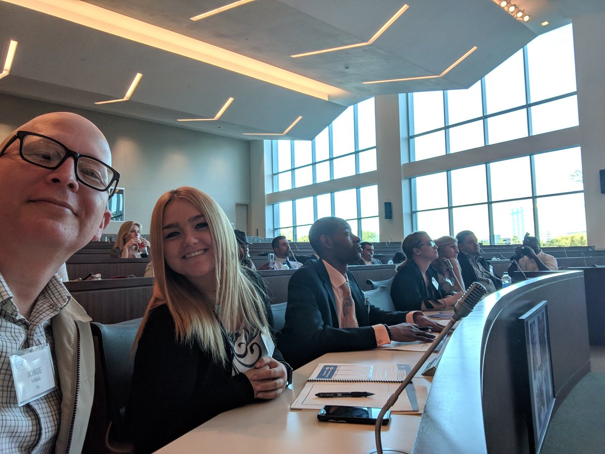 Jorgevisbal's tweet image. #CompassGrowsLeaders
#CompassMITlife