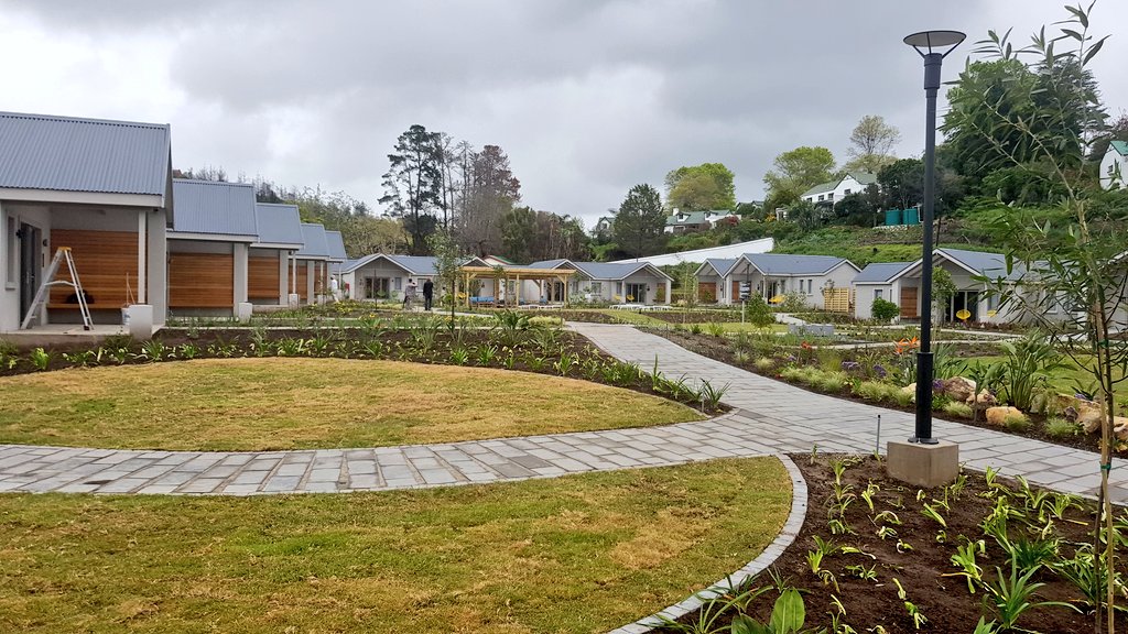 gotravelbug's tweet photo. RT gotravelbug: Went to visit the rebuilt KnysnaHollow. Wow, talking about rising from the ashes!! Well done, it looks absolutely beautiful!! A year and a half after the fires.
#knysnarises
knysnatourism ExploreKnysna AnjeRautenbach travelopulent Mon… https://t.co/plOOqi007J