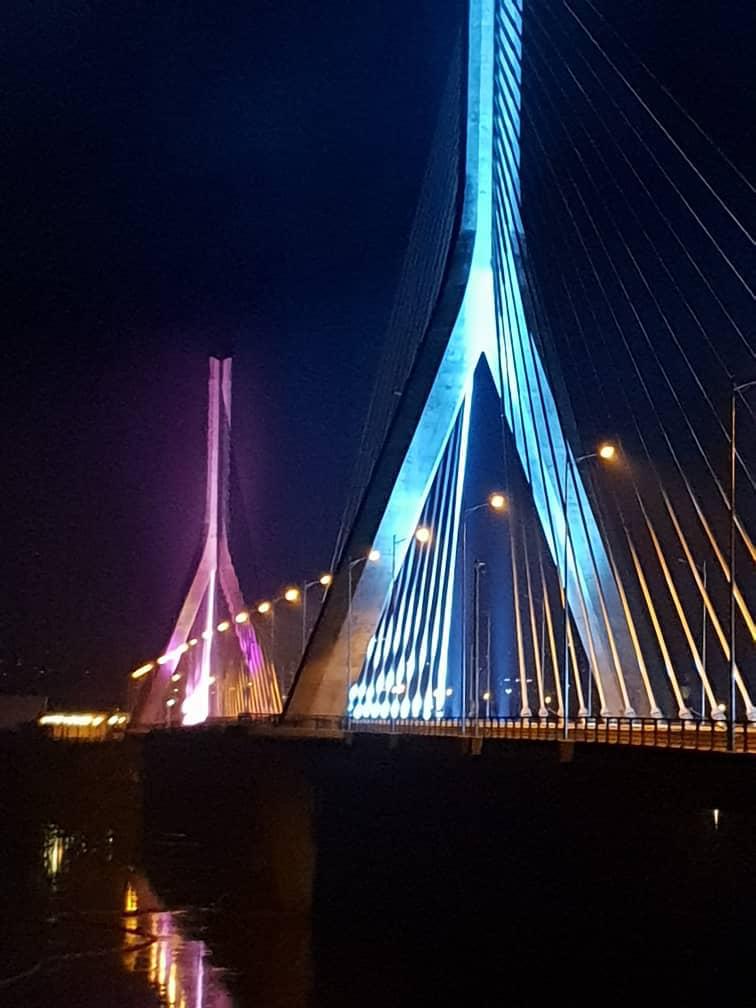 nyamadon's tweet photo. The sparkling new Jinja cable-stayed bridge. @KagutaMuseveni is expected to commission the new facility tomorrow, Wednesday. #SteadyProgress. @UNRA_UG @FrankTumwebazek @UgandaMediaCent https://t.co/O9LF5EgVG7