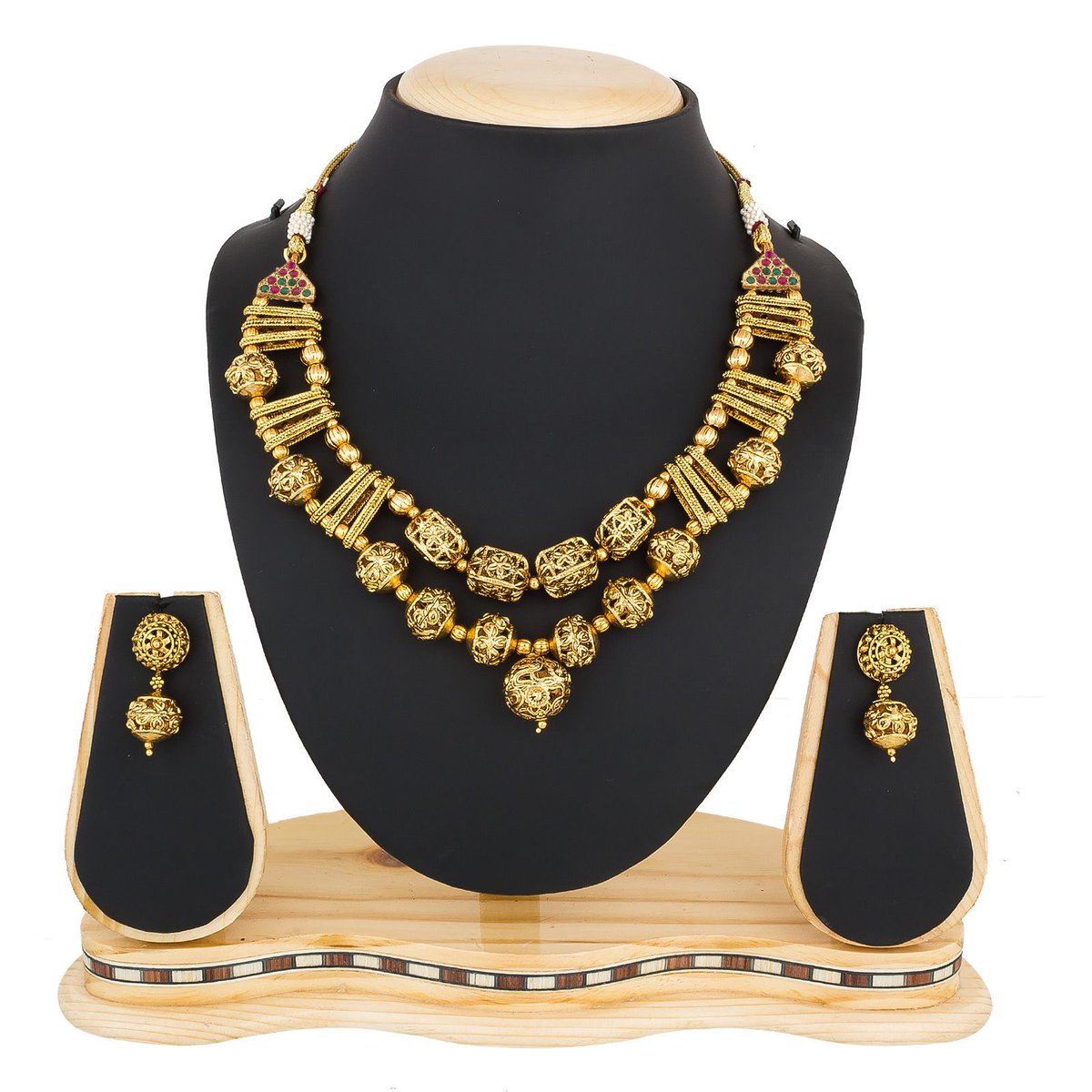craftnshop's tweet photo. Feel Blessed in our Religious Jewelry Sets on these Festive Days !!
Shop Now Here :- https://t.co/85oxkJWmga
#jewelries #jewelryaddict #jewelrydesign #jewelrydesigner #jewellery #necklace #necklaces #earrings #templejewelry #jewelrylover #jewelrygram #jewelryart #jewelleries https://t.co/qHE65sjcyo