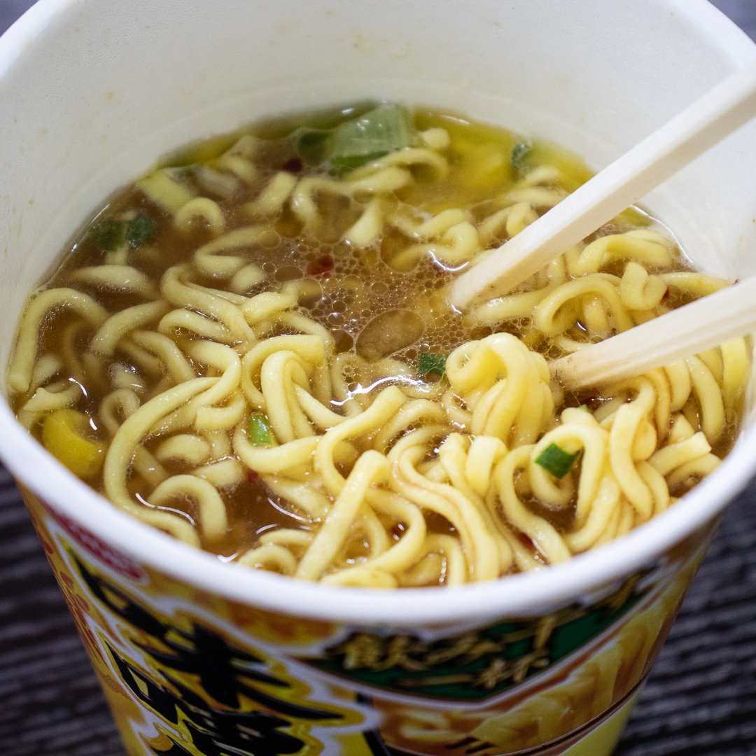 zenpop_fr's tweet photo. Il est encore temps de goûter aux succulents Ramen Miso au beurre avec le pack d'Octobre Saveurs Cachées : https://t.co/qvRkP9SiyL
#ramen #saveurscachées #nouillesjaponaises #boxsurprise 🍜🎁 https://t.co/6Pvfwj4TJs