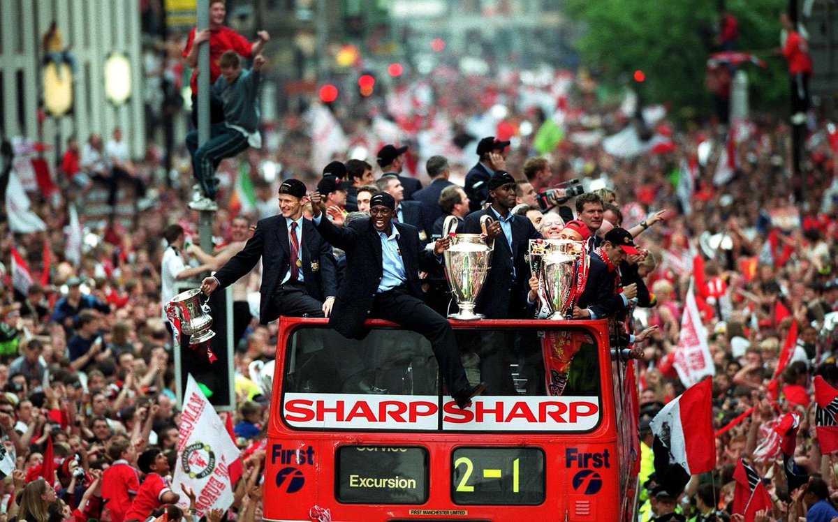 unitedupdates's tweet image. Manchester United’s 1998/99 treble winning team have been voted as the best team in the history of the Premier League 🔥🔴⚫️ | #MUFC