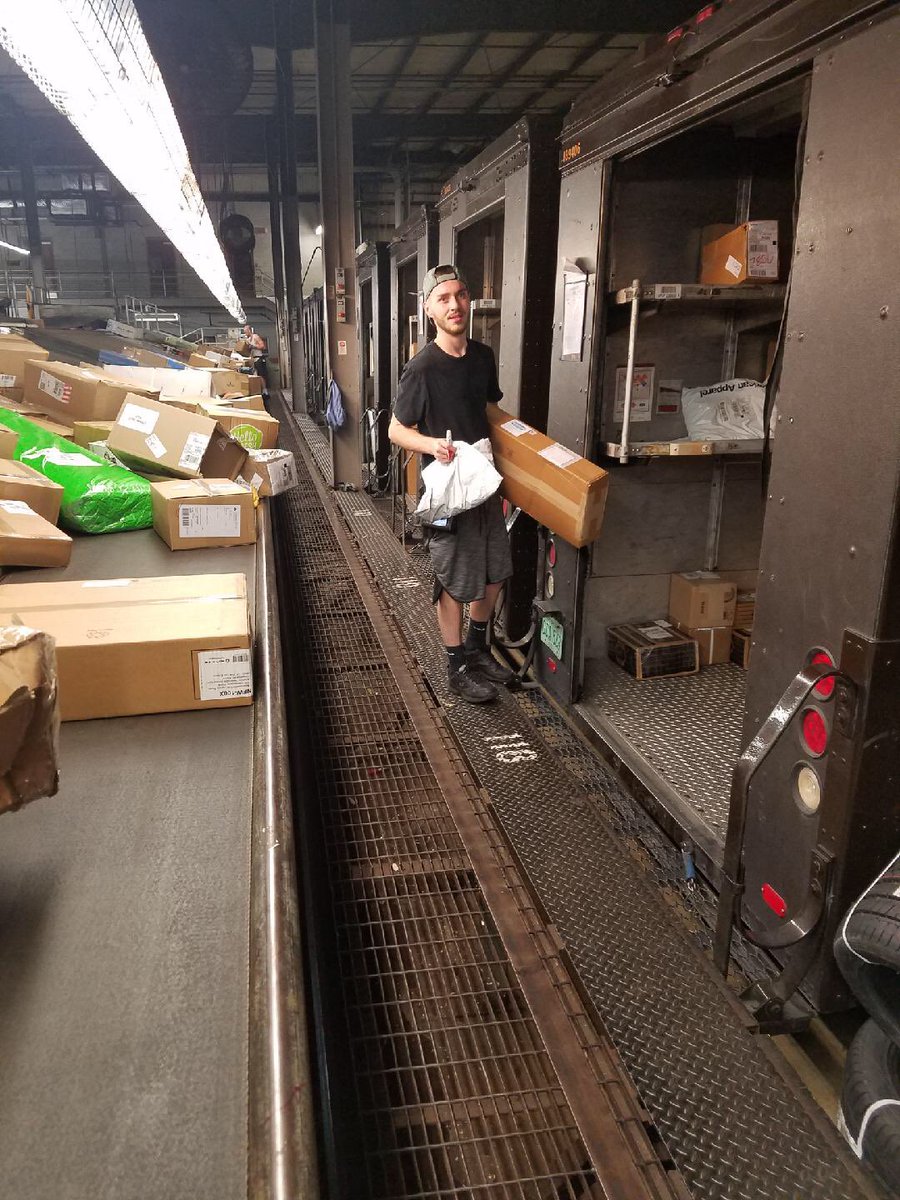 1Preload's tweet photo. PEN 1 showing pride on #cleanline belts https://t.co/0Xpz2rKIqc