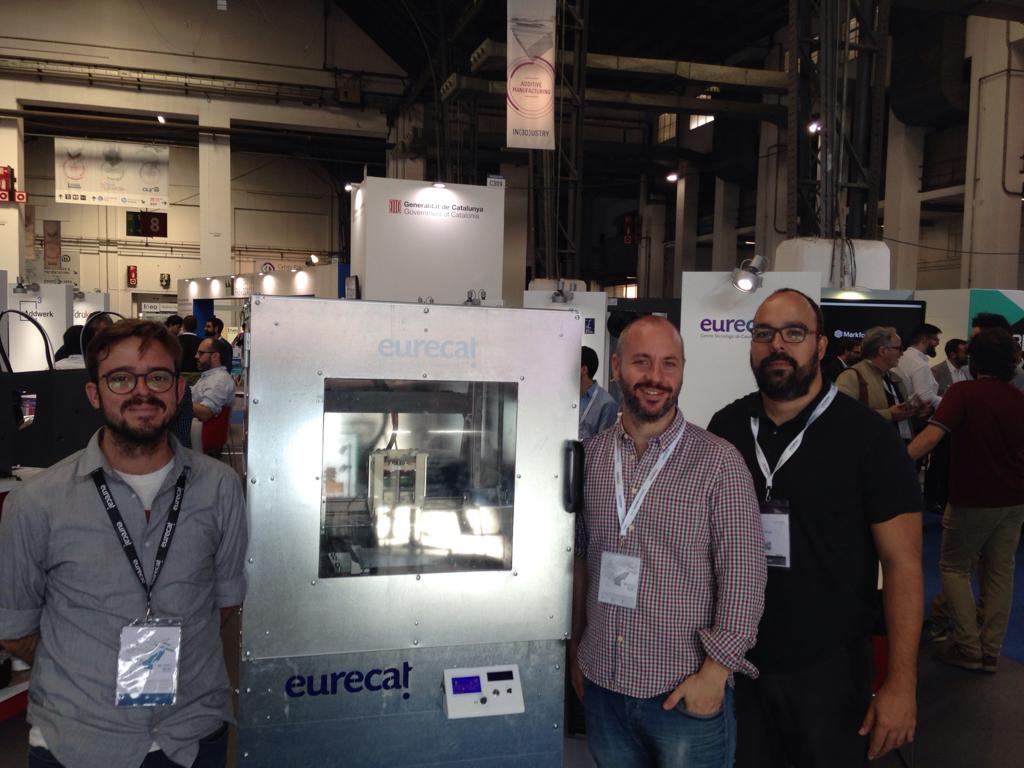 Eurecat_news's tweet image. 3 noves tecnologies d’#impressió3D a #In3dustry:
✅Per la realització de pròtesis de silicona per al sector biomèdic
✅Per crear peces 3D mitjançant la deformació de xapa capa a capa 
✅Per calcular el comportament estructural i determinar la configuració del procés de fabricació