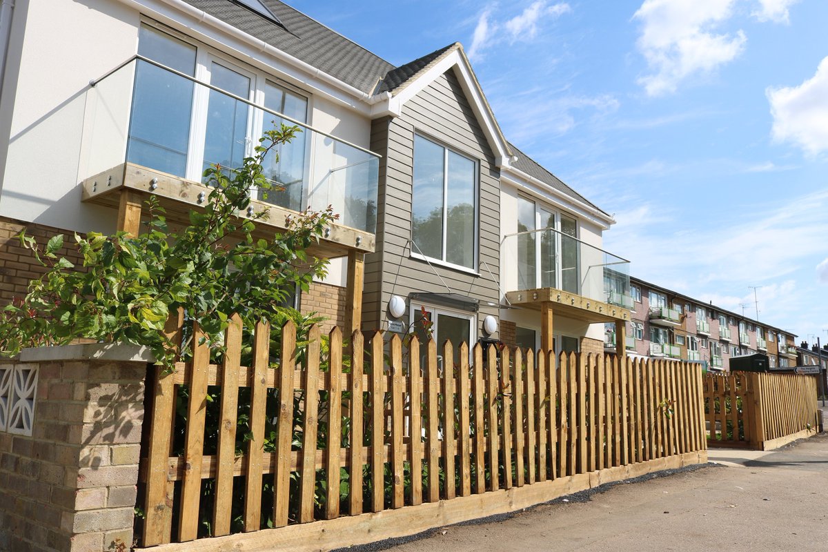 MGAC_RLF's tweet photo. Project Completion: Nova House, Hemel Hempstead
https://t.co/hLdnh5IhjM

#projects #housing #affordablehousing #house #houses #homes #residential #construction #property #employersagent #completion @LivingClarendon @DacorumBC @TinaBarnard @RLFStevenage https://t.co/CosgfVy5Yn