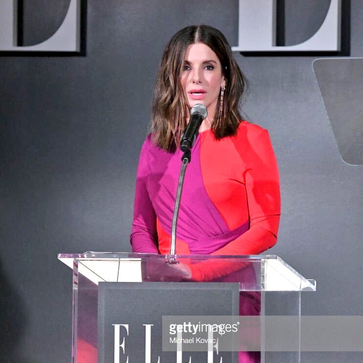 bullockslays's tweet photo. oh my heart, sandra bullock and sarah paulson 😫😭 https://t.co/q398uSl7Xd