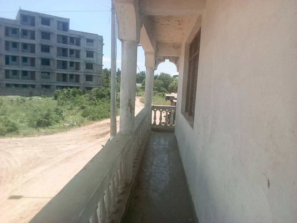HomesNorthcoast's tweet photo. 3 Bedroom House To Let in Mtwapa
Rent-30,000 per month

-Fresh water Available
-Electricity Token
-Secure Parking
-24hrs security
-serene environment

For viewing and enquiry,
#Contact:Northcoast Homes Developers Ltd
#Call:0777 873 001/0728 636 550 https://t.co/se3NrLO0Qo