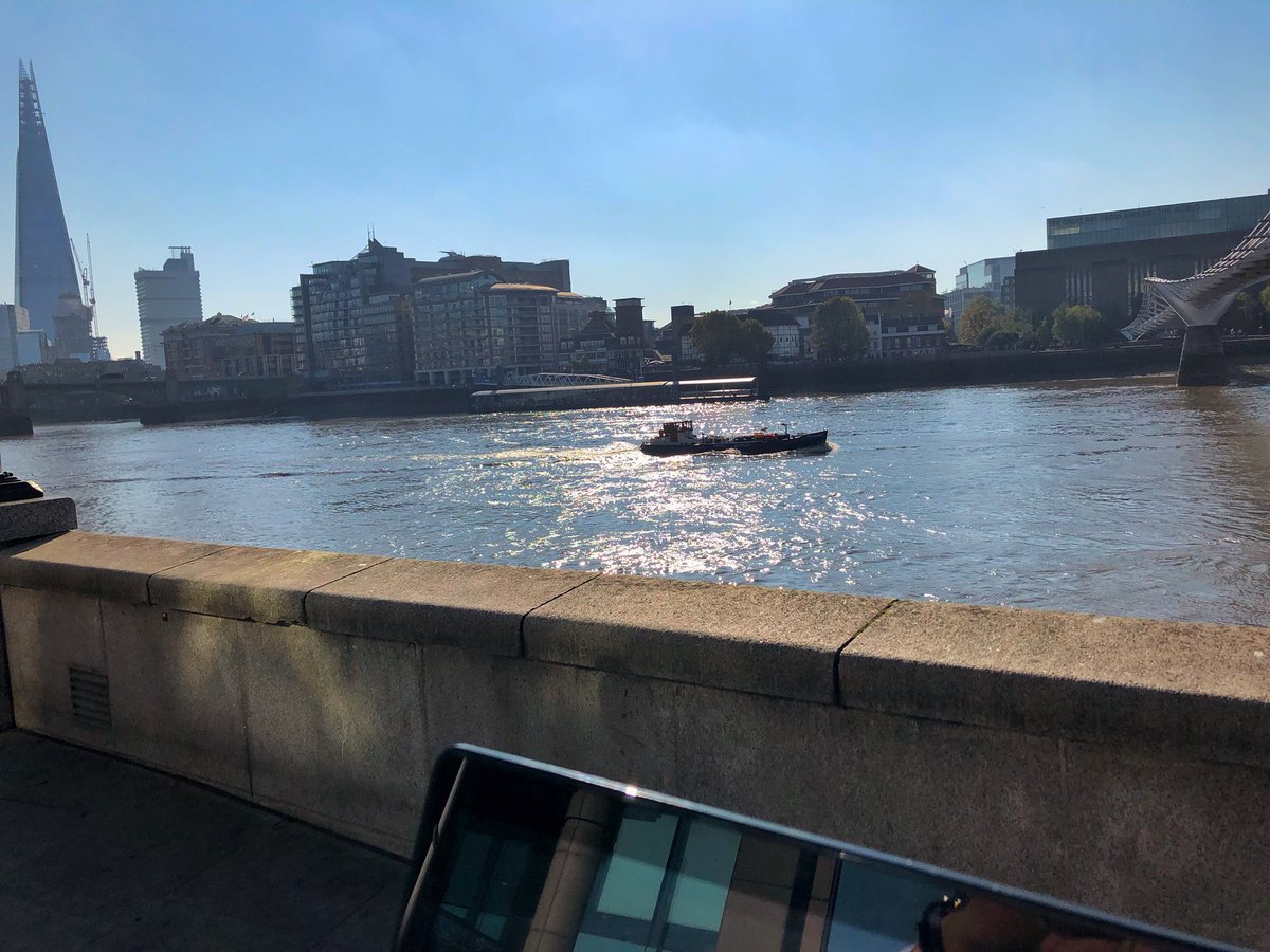 tjcapper's tweet photo. My office between meetings. The beautiful aspect of #Cloud is access to your data and systems wherever you are, even on the banks of the #RiverThames #PowerofIT #CloudComputing @PrimaSoftware @Microsoft https://t.co/t9zX74BMsJ