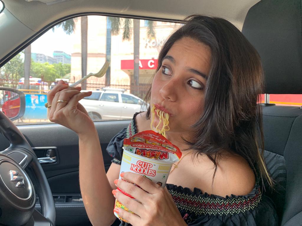 jyotica_tangri's tweet photo. Be on-the-go without worrying for hunger solutions. I carry Nissin Cup Noodles ~ wherever, whenever I am travelling. And I get to choose from 8 different flavours as per my mood ;) See me perform at @bmp_online #NissinCupNoodles #InstantHungerSolution #ReadyIn3Minutes https://t.co/j23P7MML5O