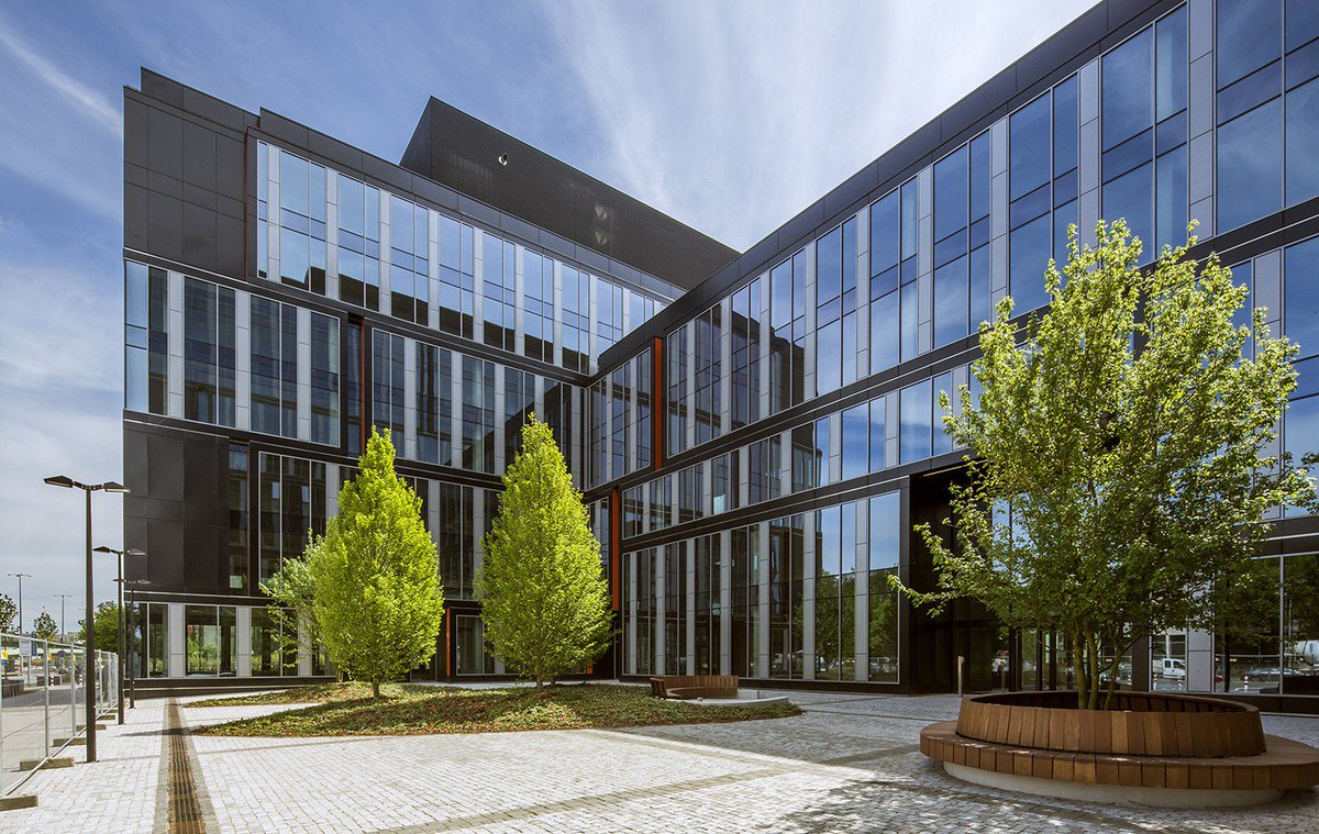 HBReavisPL's tweet photo. Nasz biurowiec #Postepu14 jest już wynajęty praktycznie w 100%. @AstraZeneca wynajęła dodatkowe 4 700 mkw. powierzchni. Doradzalo @JLLPoland. https://t.co/hLrAuxtXk9 https://t.co/SDDGjGOPfB