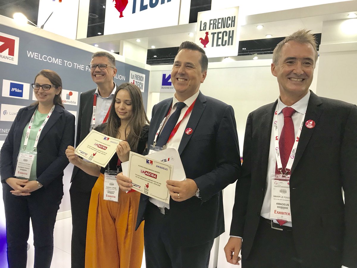 burrow_financeS's tweet photo. Xavier Le Foulon @AmadeusITGroup presenting the Amadeus award for the most promising company in the UAE @BF_MiddleEast to LINAGORA @AwesomePaaS #FrenchPavilion @GITEXTechWeek #GITEXTechnologyWeek #FrenchTech #InfoBF https://t.co/KwBCSAuYy4