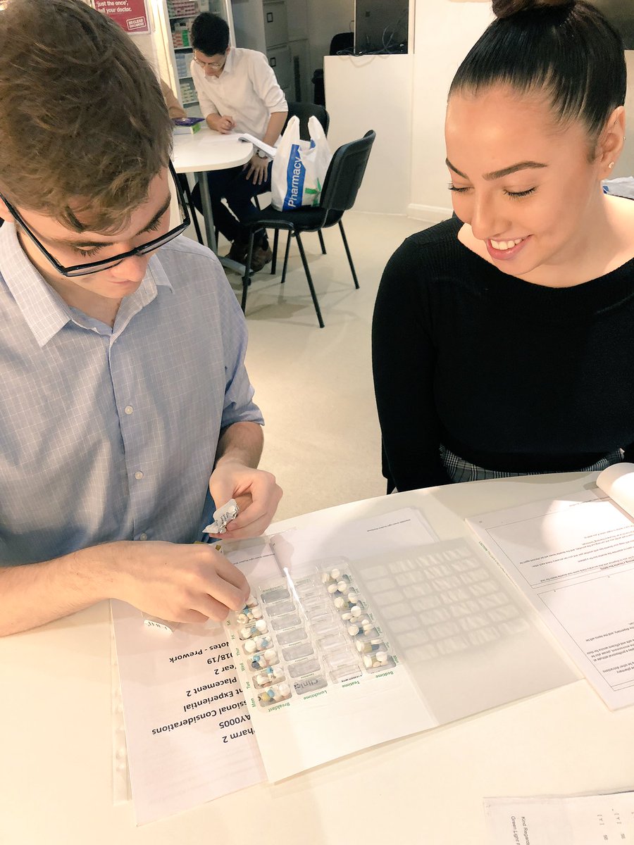 NadiaBukhariUCL's tweet image. Year 2 @School_Pharmacy MPharm students dispensing blister packs for real patients @GL_Pharmacy #PreparationForPractice #Pharmacy #Pharmacists #FutureOfTheProfession
