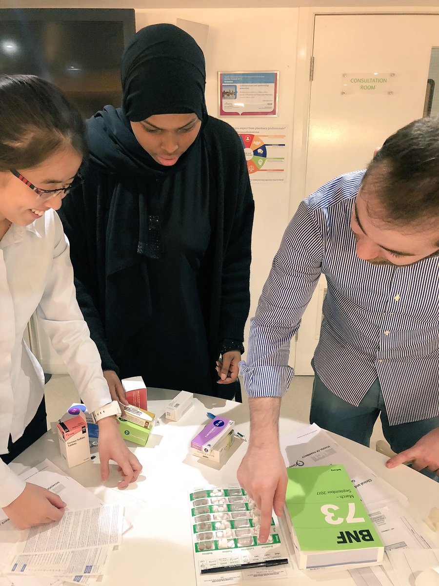 NadiaBukhariUCL's tweet image. Year 2 @School_Pharmacy MPharm students dispensing blister packs for real patients @GL_Pharmacy #PreparationForPractice #Pharmacy #Pharmacists #FutureOfTheProfession