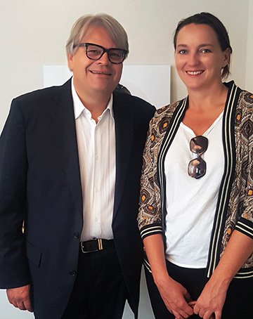FRAG_INFLUENCE's tweet photo. Ce fut un immense plaisir d'échanger avec Monsieur Jacques Cavallier Belletrud, maître parfumeur de la maison @LouisVuitton .
Les secrets de ce parfumeur créateur de renom ? 
Travail, humilité et contemplation !
... probablement aussi beaucoup de talent (quoi qu'il en dise) ;-) https://t.co/2smJCJFTVq