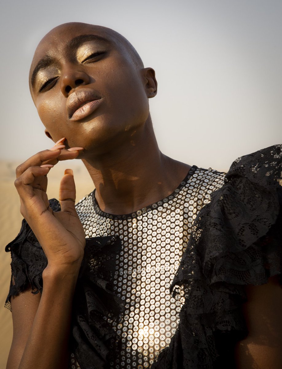 jayna_d's tweet photo. Make up for @hemakaullabel that was displayed @TimesFashionWk week recently in Mumbai. 📸 beautifully by @sangeetakhiara @artbeatprod          Model: 🔥 @winniecarine                   #makeupbyjayna #dubaimakeupartist #goldeyeshadow #silvereyeshadow #bombaytimesfashionweek https://t.co/KzfFO495oP