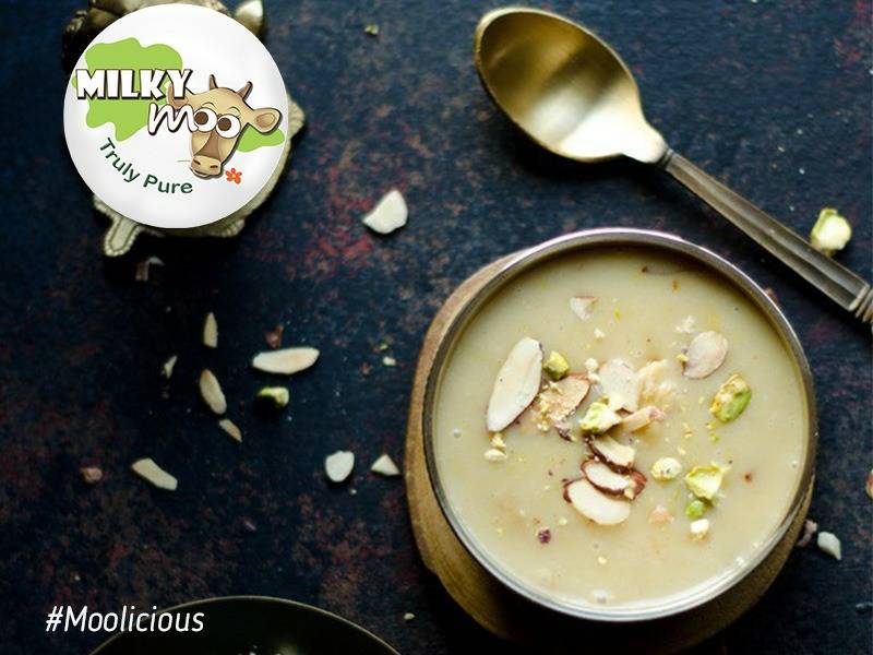 app_dailymoo's tweet photo. #Navratri becomes even more festive with a bowl of rich creamy rabdi made with #TrulyPure Milky Moo. #Moolicious. #Saptami https://t.co/SN3jkwRCQ0