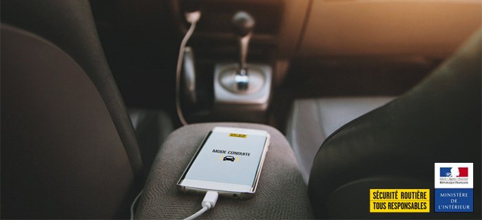 prefpolice13's tweet photo. Rendre la route plus sûre c’est parfois simple comme une #appli
👉 Évitez d’être distrait par vos appels et #SMS grâce à l’application #ModeConduite de la #SécuritéRoutière qui envoie un message à ceux qui vous contactent lorsque vous conduisez
#Gratuit ➡️ https://t.co/hAemfbsF32 https://t.co/WRvJdPJAKg