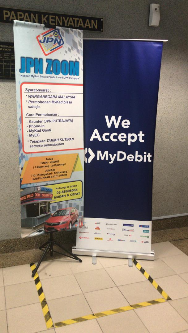 bkpjpnm's tweet photo. Kaunter Bahagian Kad Pengenalan JPN Putrajaya sudah dilengkapi kemudahan pembayaran menggunakan MyDebit bagi semua pelanggan selaras dengan kemajuan teknologi masa kini.

#jpnm #BhgICJPN #BKPDiHatiKu #amanahcekapmesra https://t.co/wJBtDzX3fJ