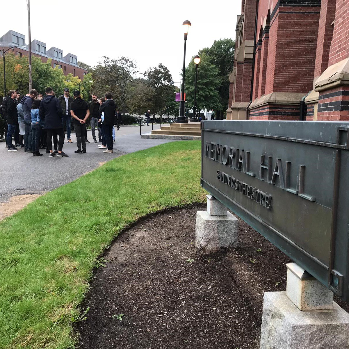 HEG_FR's tweet photo. Last week, @HEG_FR Master students majoring in Entrepreneurship spent an intense #entrepreneurship week in #Boston, USA. Follow the #MScBA class on their quest for New Markets &amp; Technology: https://t.co/bfttldIM03 https://t.co/fNOHIl7jJB