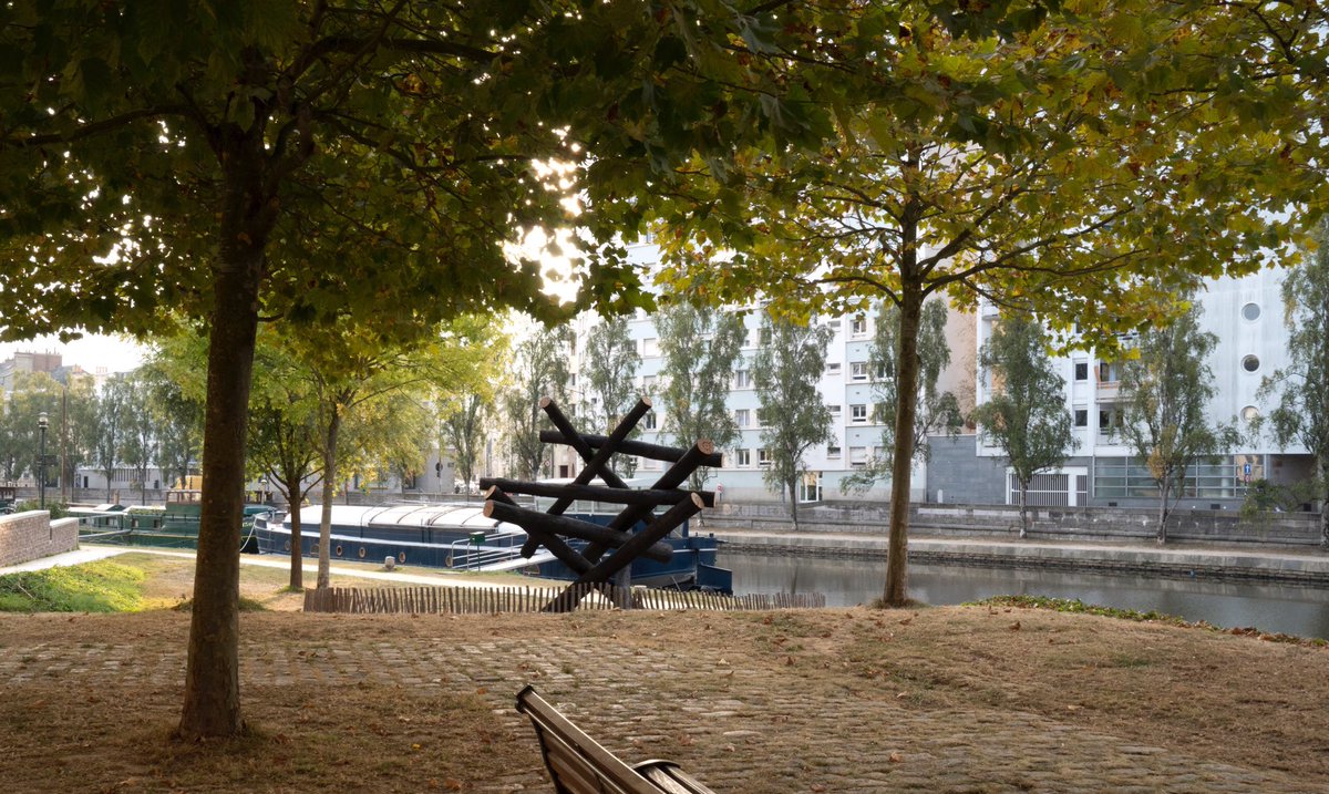david_perreau's tweet photo. [ART PUBLIC] 8 nichoirs = 8 architectes #rennes #rennes2030 #MuzYer, nichoirs d'architectes, 2018-2019. Mécènes : #batiarmor, @GroupeLamotte, #PierrePromotion, @CreditAgricole Immobilier, #Ataraxia et #Probimmo. Avec le concours de @metropolerennes. #teamarchi https://t.co/zfRYPbqRH6