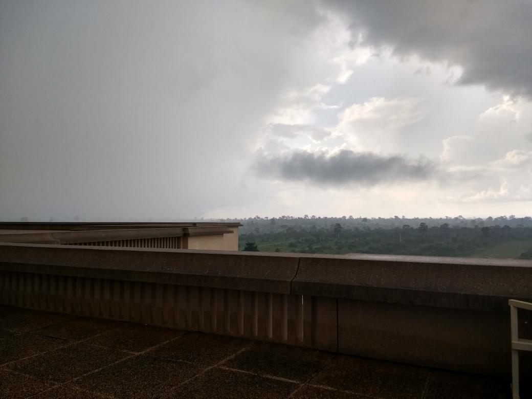 DrMollyman's tweet photo. Life goal ticked off. I saw (and was soaked by) the rains down in Africa. Now onto the proper serious conference stuff! #DACCIWA #Africa https://t.co/GmyAxhE2wR