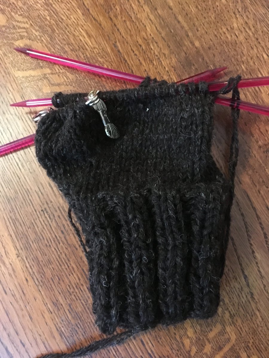 ScotKnitter's tweet photo. Custom Order Work in Progress for a pair of mitts for a client in Norway. Knitted in Shetland Wool using two strands of Double Knitting yarn worked together to give thickness - quality knitting from https://t.co/wm1BAjyyw9 #workinprogress #EarlyBiz #madetoorder #handknittedgloves https://t.co/CuagfT5RNG