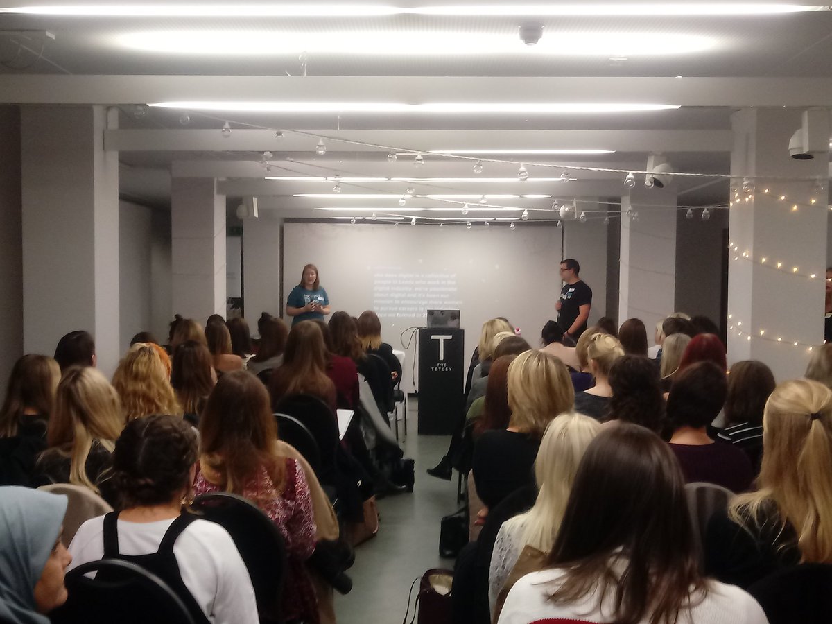 shedoesdigital's tweet photo. And we're off! - LH #shedoessearchleeds https://t.co/tSUS2s3DcJ