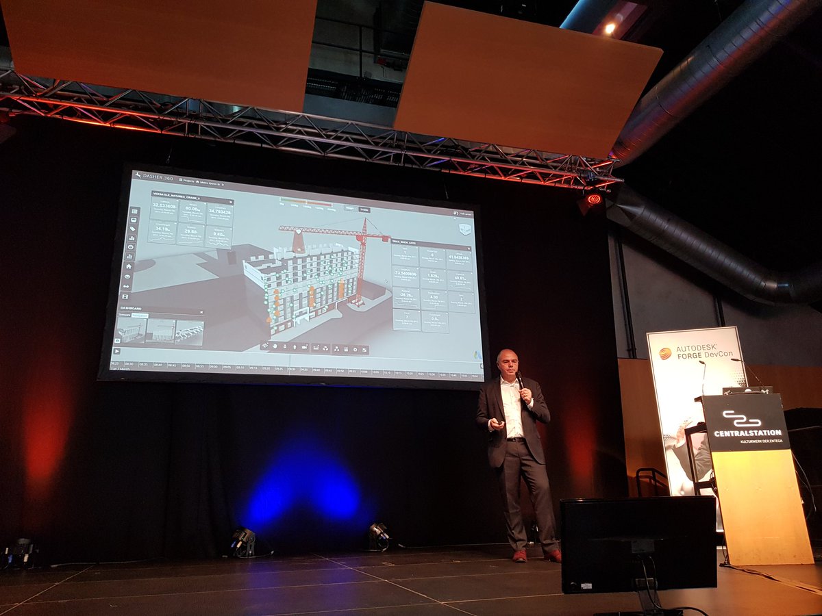 keanw's tweet image. Great to see @NMangon talking about Dasher 360 during his #ForgeDevCon Europe keynote!