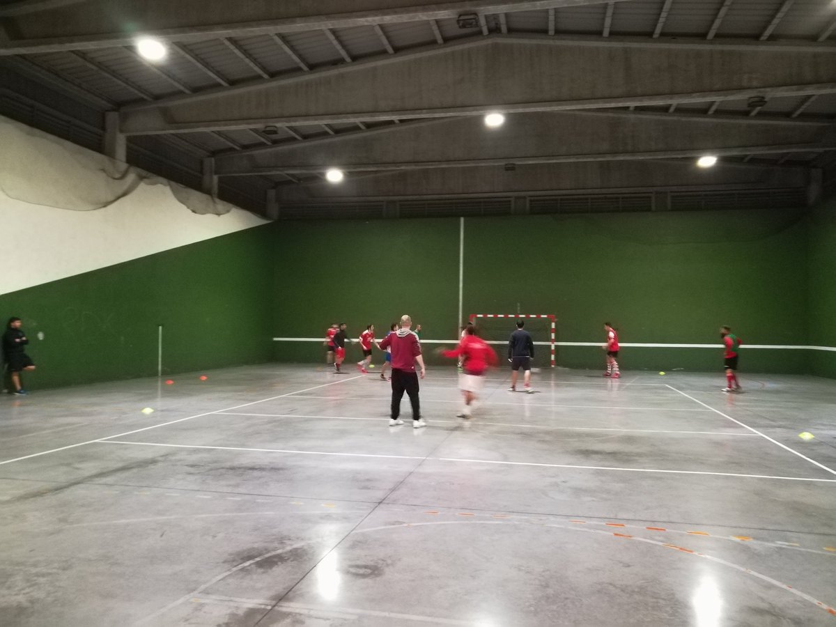 Ayer dia de reflexión y de trabajo en equipo para sacar esto adelante.

Lo bueno de competir es que cada semana tienes una oportunidad nueva, una oportunidad para darle la vuelta a esto todos juntos.

#GoazenLabe