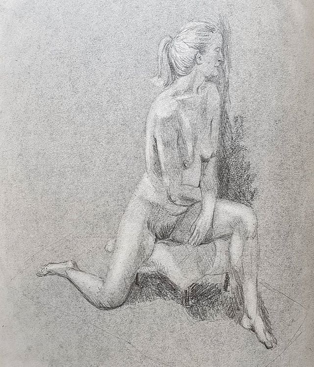 suzywalkertoye's tweet image. #LifeDrawing with @londondrawing, 40min pose. Koh-i-noor #GraphitePowder with a #tombow mono eraser on A3 again.