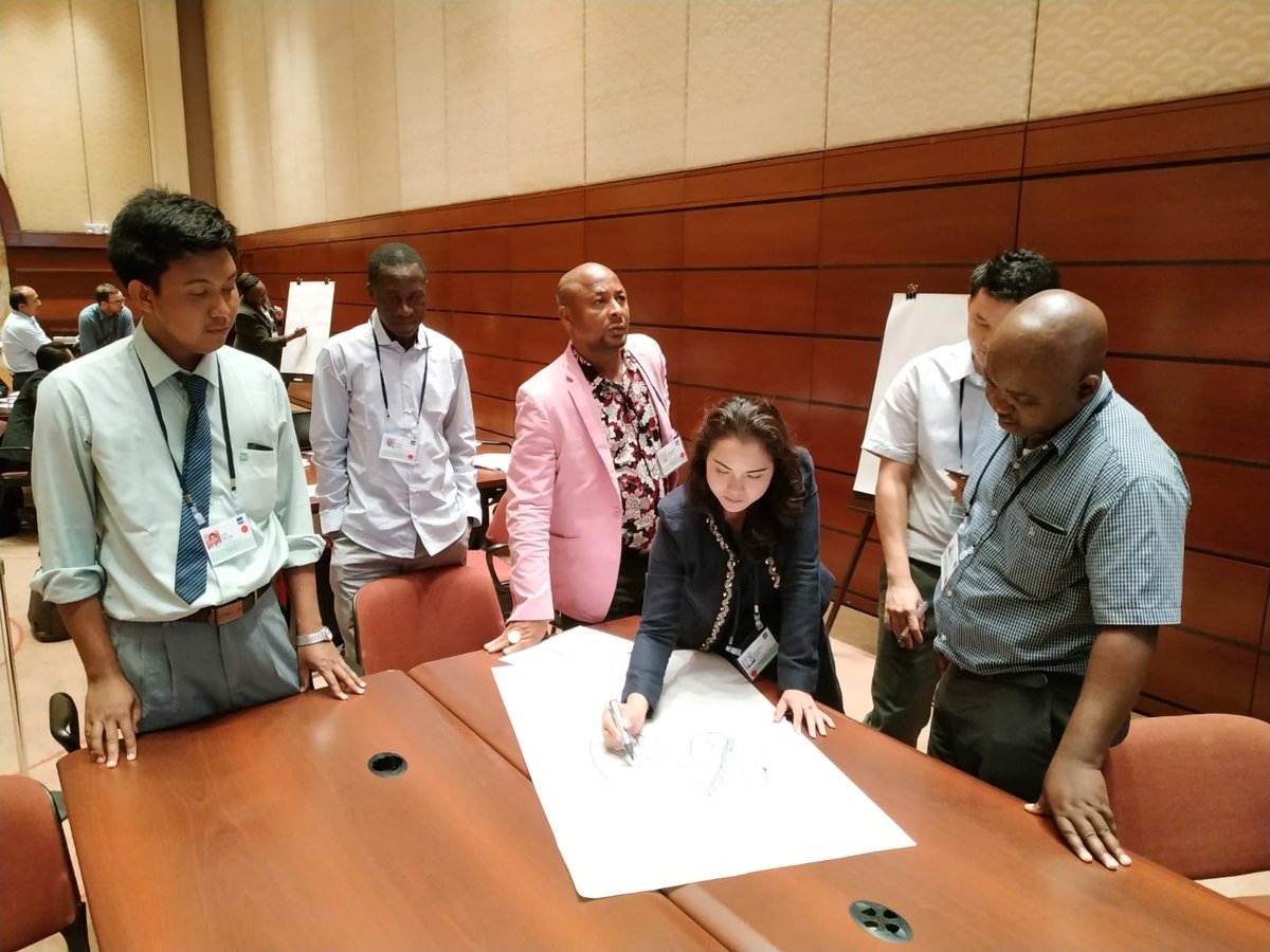 UNDPplanet's tweet photo. Today at an #Africa-#Asia exchange - organised by @UN agencies @UNDP @FAOclimate &amp; @UNEnvironment - #Uganda shares their experience tackling #ClimateChange-induced impacts in the agricultural sector, with support of the #NAPAg programme https://t.co/dIFs9L5uHi