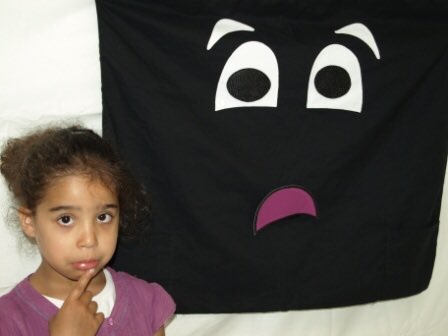 Journée de lutte contre le #GaspillagaAlimentaire 
À l’échelle mondiale 🌎🌏🌍 c’est 1/3 des aliments qui partent dans le ventre de Woups la poubelle noire 😟 woups.fr #ZeroWaste