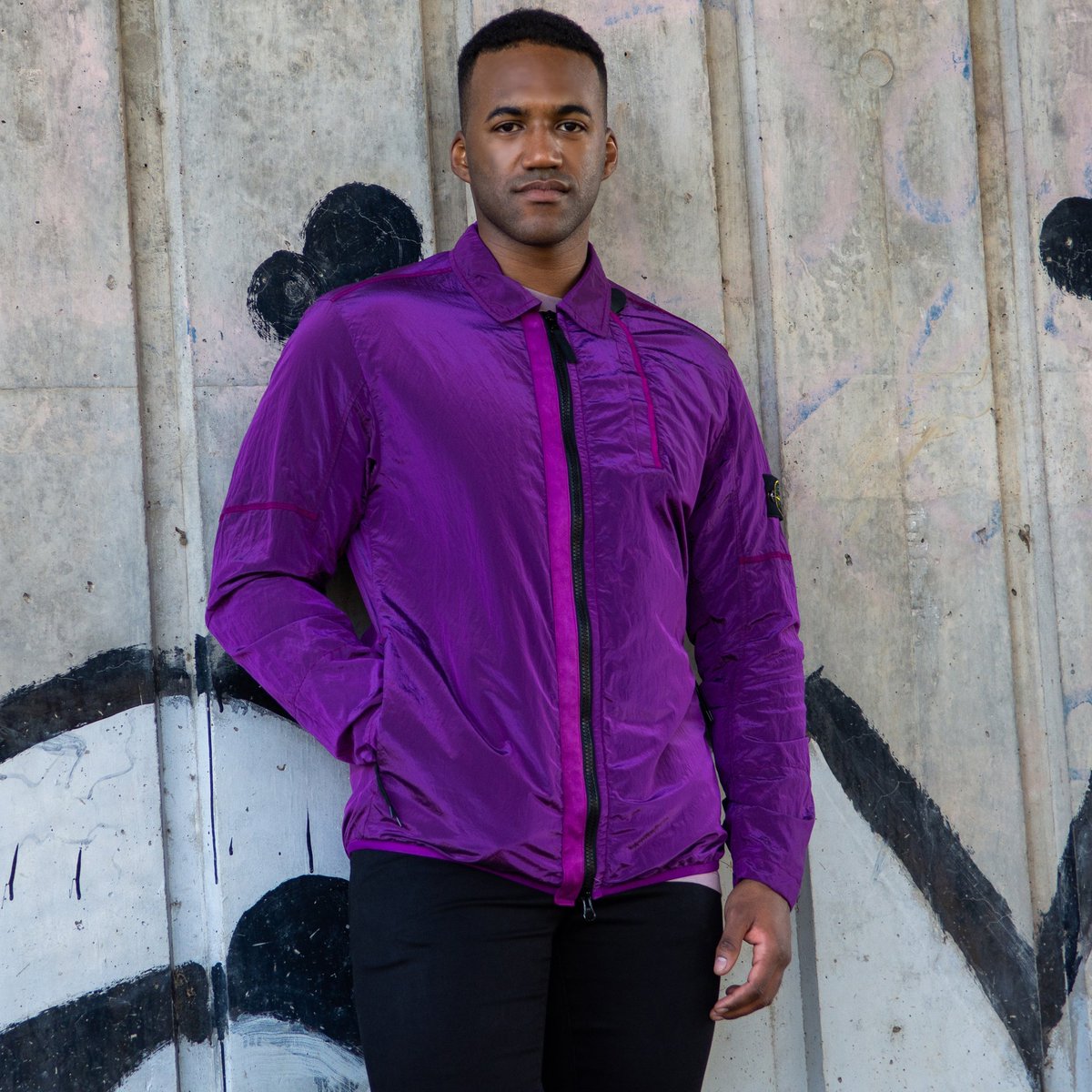 magenta stone island moletom com capuz