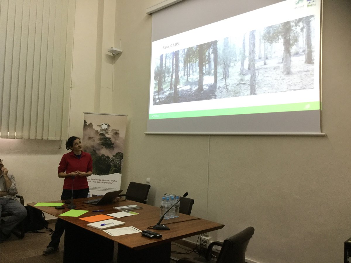 parcscat's tweet photo. Al Parc Natural dels Ports, en el marc del #LIFEPinassa, @bomberscat #GRAF i @ctforestal han realitzat diverses #cremesprescrites. @rdomenja explica com s'han dut a terme aquestes cremes, la situació abans i després. https://t.co/vSrfUwbwlF