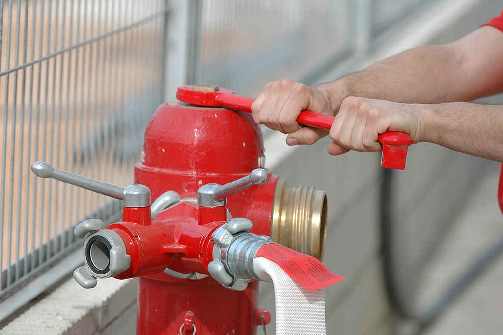 Soler_PCI's tweet photo. 👌¿Tu empresa está al día del mantenimiento de los sistemas de #prevención de #incendios? No olvides las revisiones para asegurar su operatividad y fiabilidad 😉 > https://t.co/ycH8ATTivG #PCI https://t.co/6GgNBqEB0M