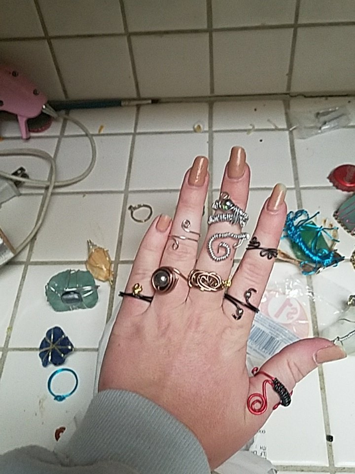 jellyjamers's tweet photo. Been into wire wrapping lately some rings I made over the week https://t.co/h2AIMwjnNc