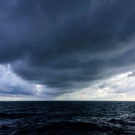Oceana calls out insurance company Carina to cancel contract with blacklisted, pirate-fishing ship. Cutting the lifeline to #fishcrime is key to end #IUUfishing bit.ly/2pUTldL