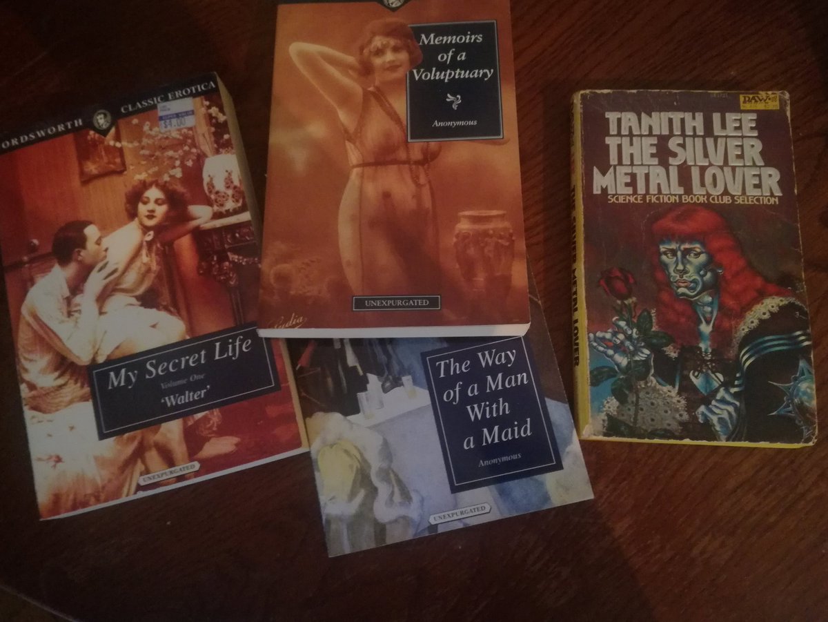 Sex with robots? Lady Whippingham's School for Tops? Not made up - here's what Christie is reading! Four more days to catch us <a href="/KingsHeadThtr/">King's Head Theatre</a> - buy your tickets today!