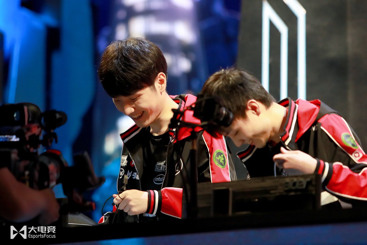 eSportsFocusCN's tweet photo. #EDGWIN #Worlds2018 https://t.co/S9qbvoz0TC