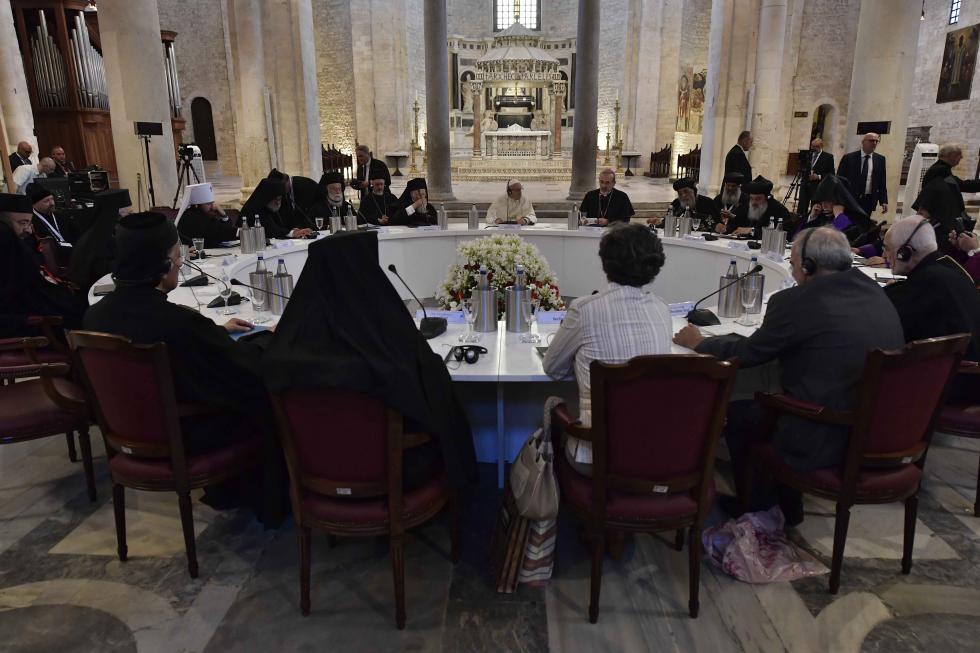 joanplanasp's tweet photo. Spirit of Bari and #Spiritofassisi blow in #Bologna Souraya Bechealany #pontidipace2018 #panel24 Christians and Middle East https://t.co/DP85q46HYj