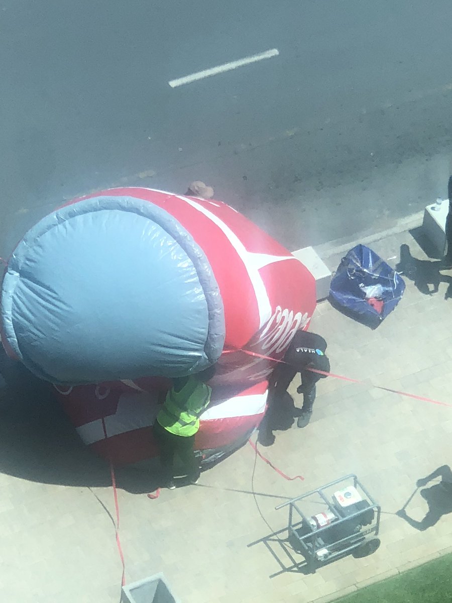 casperdurandt's tweet photo. Falling can almost kill diabetes protester https://t.co/UYJwouyirq