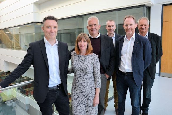 . <a href="/LivUni/">University of Liverpool</a> invests in Porous Liquid Technologies porousliquidtechnologies.com 
news.liverpool.ac.uk/2018/10/16/uni…