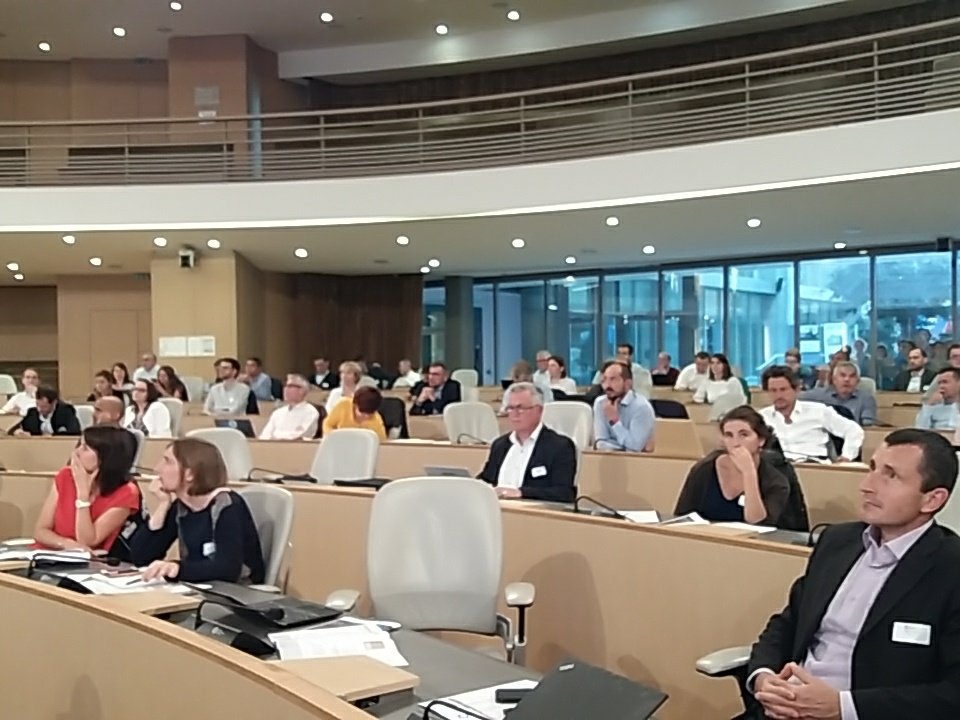 IDfriches's tweet photo. Premiers pitchs innovation au #ForumIDfriches avec le projet REFFRIN @arteliagroup le projet #Baticov @Groupe_BURGEAP et le projet #phytoscreening @TauwNL @axelera_pole @ClusterIndura https://t.co/dDdAoEdjHV