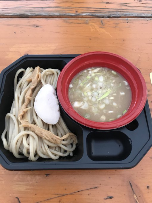 今年も大満足ww  ＃ラーメン日本一決定戦 ＃特級鶏蕎麦龍介 ＃寿製麺中華そばよしかわ https://t.co/JuhHYqm7rn